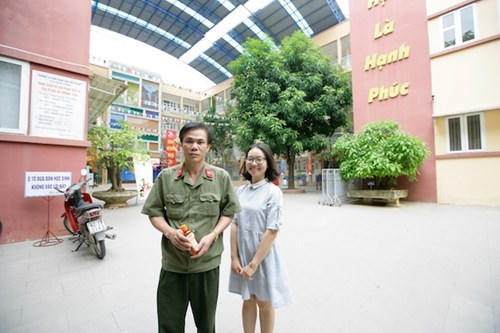 Chú Thành Long – phụ huynh học sinh Trường Công nghệ Giáo dục cũng chia sẻ: