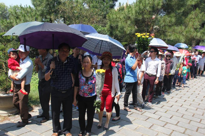 Không quên lưu lại những bức ảnh làm kỷ niệm trong dịp lễ.