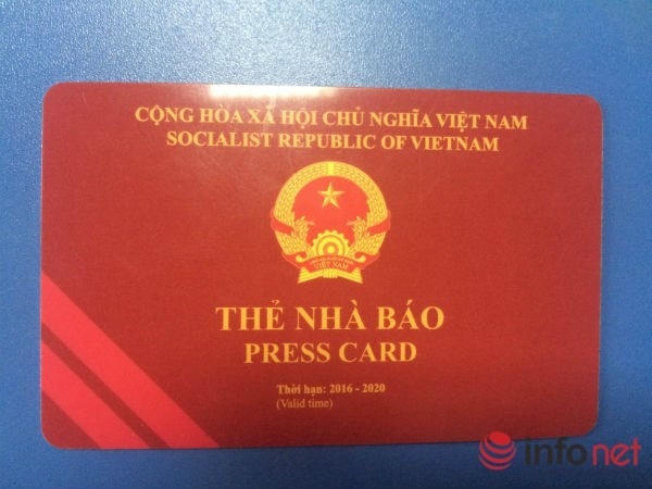 Thẻ nhà báo theo mẫu mới hiện nay.