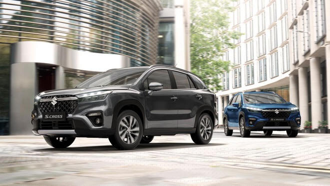 Tại Anh, Suzuki S-Cross 2022 có giá khởi điểm từ 24.999 bảng (khoảng 755 triệu đồng) cho bản Motion và 29.799 bảng (khoảng 900 triệu đồng) cho bản Ultra. Xe sẽ được lắp ráp tại Hungary và xuất đi các thị trường khác bao gồm cả châu Á và châu Âu từ cuối năm nay.