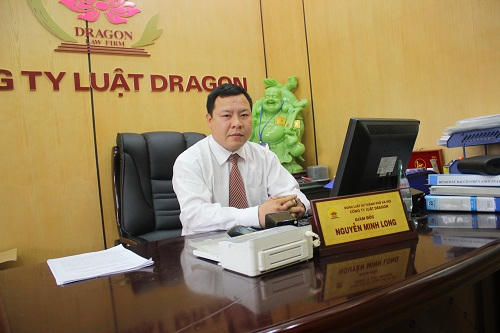 Luật sư Nguyễn Minh Long (Công ty luật Dragon - Đoàn luật sư Hà Nội) Người bào chữa cho Trần Thị Vân.