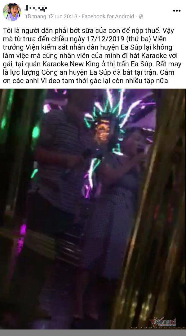 Hình ảnh nghi Viện trưởng KSND huyện đi hát karaoke trong giờ hành chính được đăng tải trên Facebook