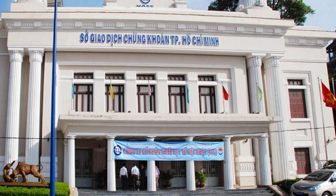 First Real (mã chứng khoán: FIR) chính thức niêm yết 13 triệu cổ phiếu trên Sở Giao dịch Chứng khoán TP HCM.