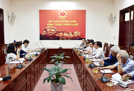 Cơ quan hợp tác quốc tế Nhật Bản tại Việt Nam (JiCa) làm việc với UBND tỉnh. (Ảnh: Cổng TTĐ TT Huế)