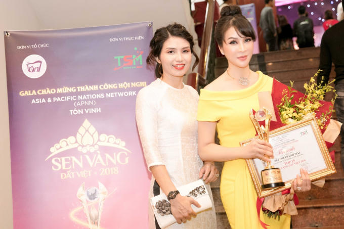 Thanh Mai được vinh danh nỗ lực hoạt động trong ng&agrave;y sinh nhật tuổi 45