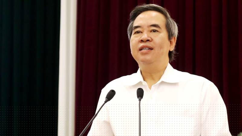 Ủy viên Bộ Chính trị, Bí thư TW Đảng, Trưởng Ban Kinh tế TW Nguyễn Văn Bình phát biểu tại Hội nghị.