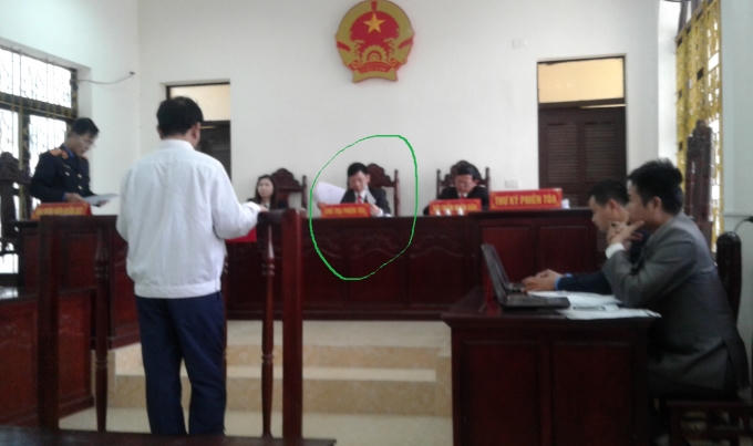 Ông Hà Huy Hùng - Chủ tọa phiên tòa. Ảnh: Nguyệt Chi.