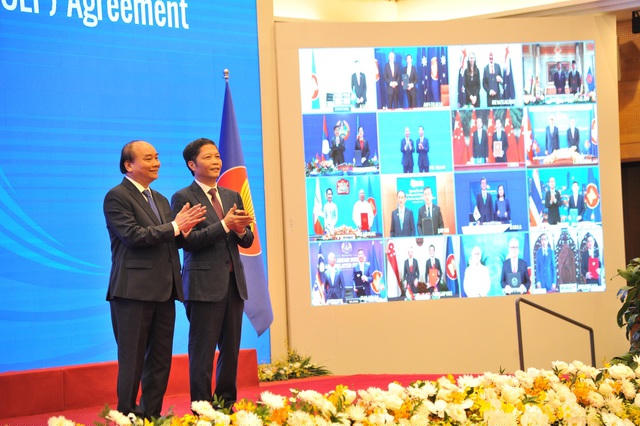 Việc ký kết được RCEP sẽ tạo nên một sức bật mới, một cú hích mới cho sự phát triển thương mại trong khu vực, đặc biệt là các nước tham gia ký kết.
