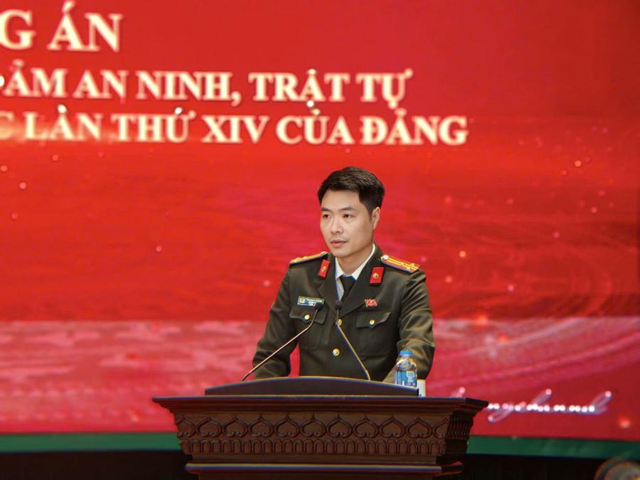 Thượng tá Bùi Nhật Quang – Trưởng phòng Tham mưu CATP trình bày Phương án tổng thể.