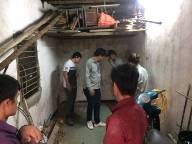 Vụ 146 Quán Thánh: Người dân hồi hộp chờ đợi được giải cứu sau hơn 3 năm bị nước thải