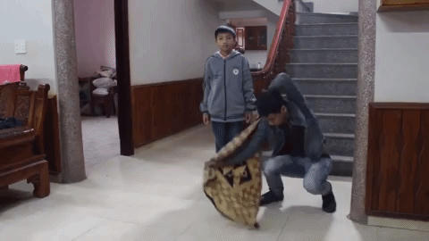 Màn ảo thuật của Dương Quang Hiếu. (Ảnh cắt từ clip)