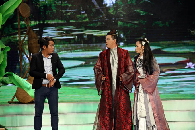 Cặp Đôi Hài Hước: Huỳnh Tiến Khoa giả gái lần đầu quá đẹp khiến Lý Hùng ngất ngây