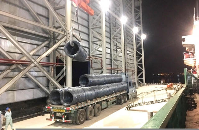 Hòa Phát xuất khẩu lô thép đầu tiên từ Dung Quất sang Nhật Bản