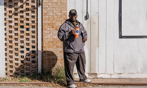 Ông Chuck Linton. Ảnh: NYTimes.