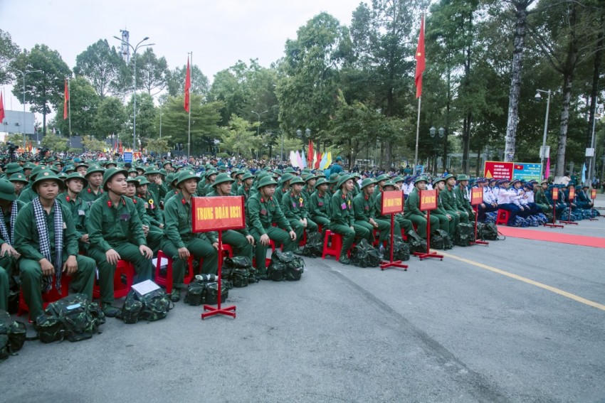 Ngọn lửa trách nhiệm lan tỏa từ địa phương đến cả nước.