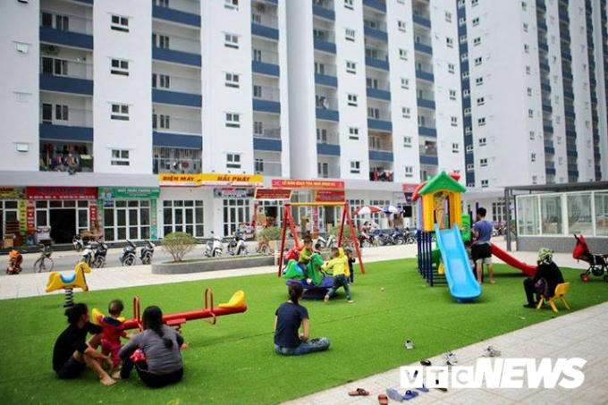 Khu đô thị Thanh Hà rộng gần 400 ha, nằm tại vị trí đặc địa trên tuyến đường trục Nam Hà Nội. Hiện khu đô thị này đã hoàn thiện xong hạ tầng và có khoảng hàng chục vạn dân đã đến định cư và sinh sống. Khu chung cư được thiết kế không gian xanh vườn hoa công viên rộng 5.000m ngay sau các tòa nhà, đối diện khu hồ sinh thái rộng gần 30 ha và nằm ngày trên trục đường rộng 60m nối Hà Đông với các huyện Thanh Oai, Thường Tín.