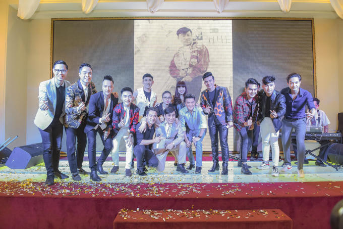 15 - Cac nghe si cung hat ca khuc 60 nam cuoc doi