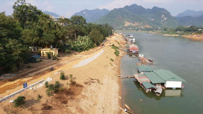 Con đường nhìn từ trên cao.