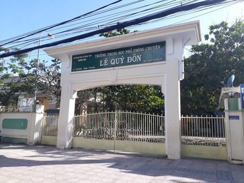 Trường THPT chuyên Lê Quý Đôn (tỉnh Khánh Hòa) nằm ở vị trí đất “vàng” đang bị bỏ trống