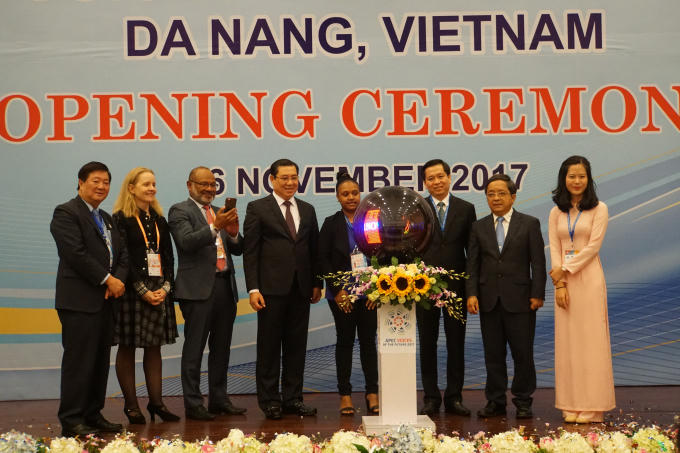 Diễn đàn Tiếng nói tương lai APEC 2017 có 180 đại biểu thuộc 17 nền kinh tế thành viên APEC tham dự.