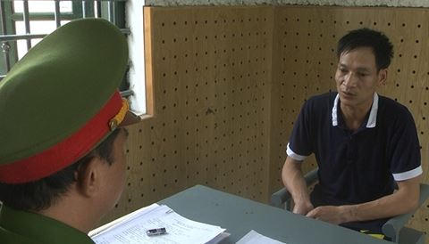 Đối tượng Trần Quang Đông tại cơ quan công an.