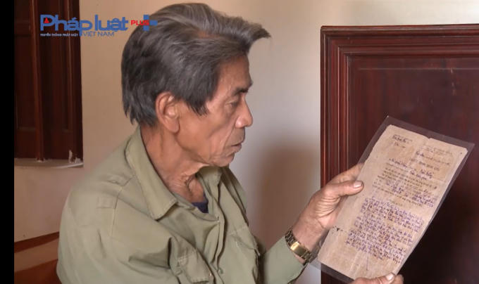 Suốt 40 năm miệt mài đi tìm công lý.