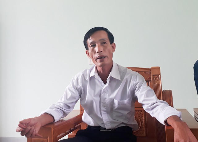 Ông Nguyễn Đình Tiến - Bí thư Đảng ủy xã Nghi Quang thông tin sự việc với phóng viên.