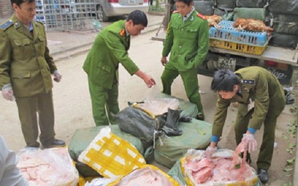 Thực phẩm bị cơ quan chức năng bắt giữ. Ảnh: Internet.