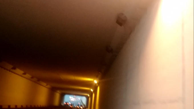 Không đủ ánh sáng tiềm ẩn nhiều nguy cơ mất an toàn giao thông, khi xảy ra sự cố ai sẽ là người chịu trách nhiệm?