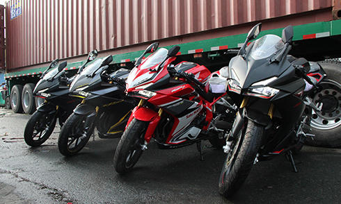 CBR250RR thế hệ mới nhập tư nhân giá khoảng hơn 200 triệu tại Việt Nam.