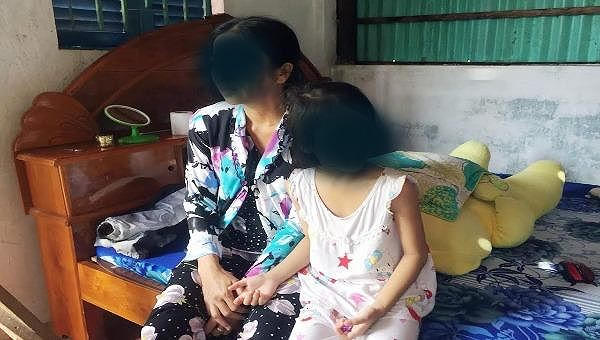 Cần khẩn trương làm rõ nghi vấn bé 7 tuổi bị lão hàng xóm xâm hại