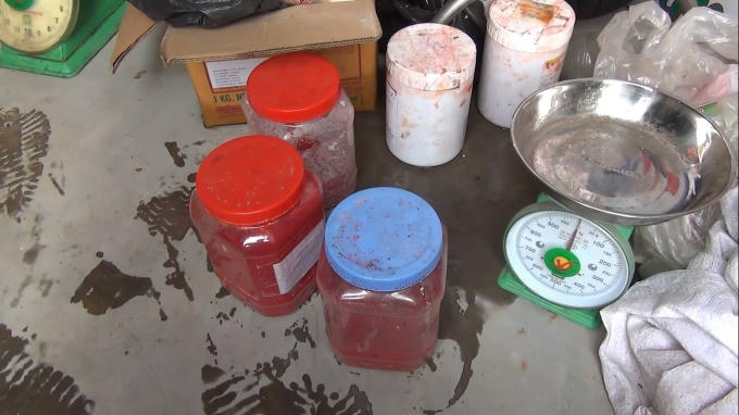 Các bột hóa chất sử dụng trong quá trình sản xuất sa tế, dấm, tương ớt...