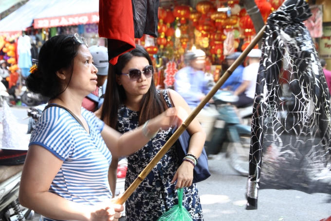 Hay một bộ quần áo ưng ý nhất.