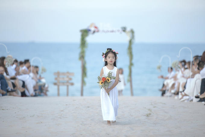 Bị chuẩn đoán cong cột sống, Xuân Lan vẫn dốc hết tâm huyết cho show thời trang nhí