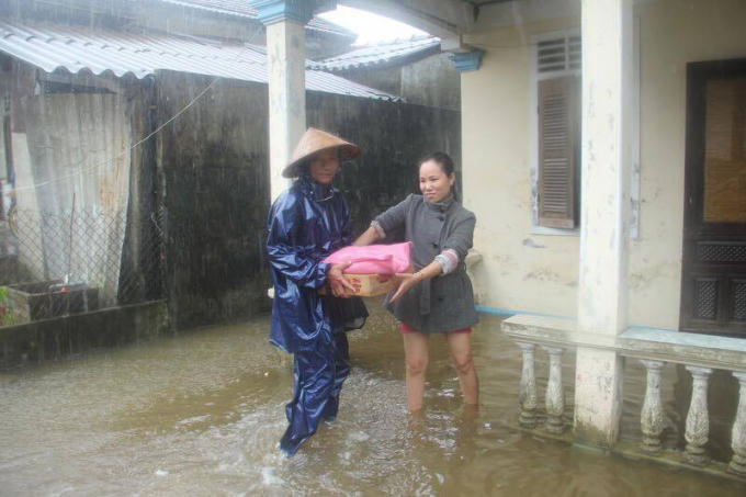 Ph&aacute;p luật Plus đồng h&agrave;nh với b&agrave; con v&ugrave;ng lũ Quảng Điền, tỉnh Thừa Thi&ecirc;n Huế