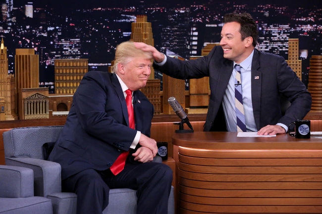 Tỷ phú Trump trong chương trình The Tonight Show của đài NBC hôm 15/9. (Ảnh: ABC)