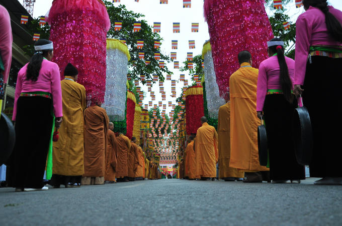 Ch&ugrave;m ảnh tại Đại hội Phật gi&aacute;o to&agrave;n quốc lần VIII