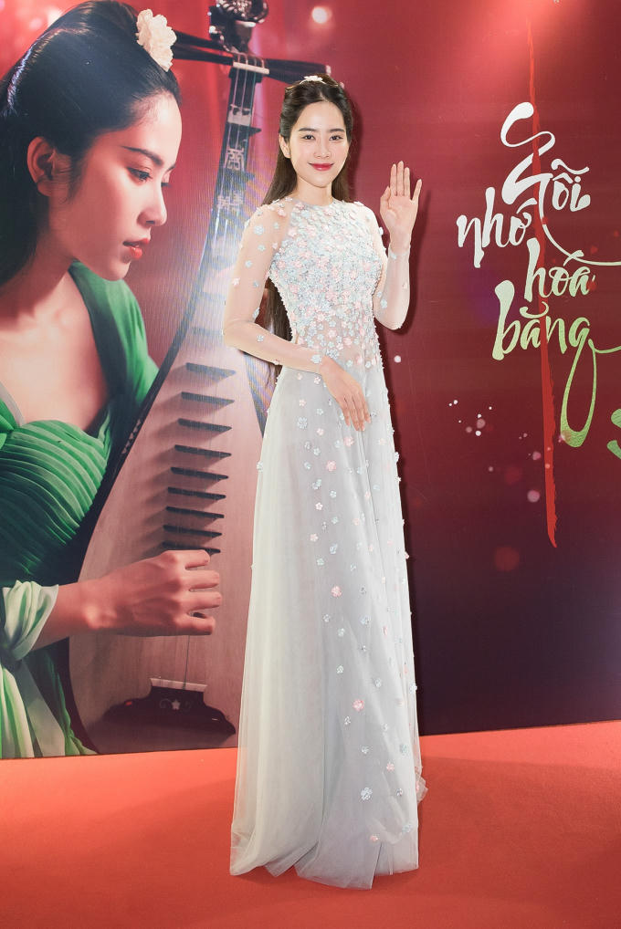 Nam Em xin lỗi khán giả về những sự cố thời gian qua, giải thích đang dần hồi phục sức khỏe