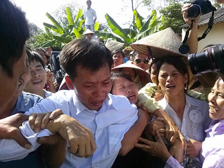 Ông Nguyễn Thanh Chấn trong ngày được trả tự do.