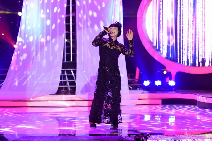 Tập 4 Gương mặt th&acirc;n quen: Bạch C&ocirc;ng Khanh chiến thắng v&igrave; &aacute;c hơn phi&ecirc;n bản gốc Ho&agrave;i Linh