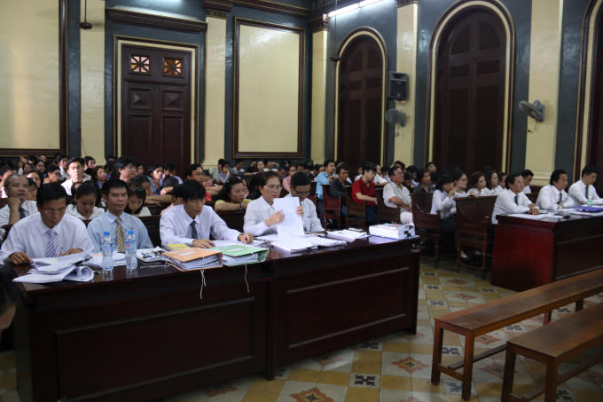 Toàn cảnh phiên tòa ngày 23/6.
