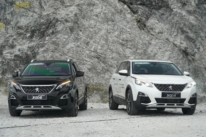 Bộ đôi Peugeot 3008 và 5008 đang bán tại Việt Nam.