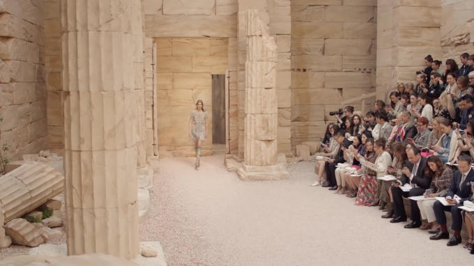 Bản tin Thời trang Plus số 18: Xu hướng thời trang m&ugrave;a h&egrave; năm nay