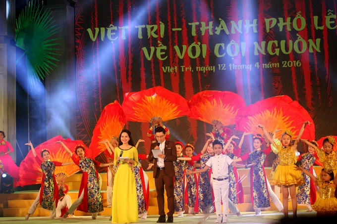 MC Lê Anh và Mỹ Lệ cùng á quân " The Voice Kids" Công Quốc.