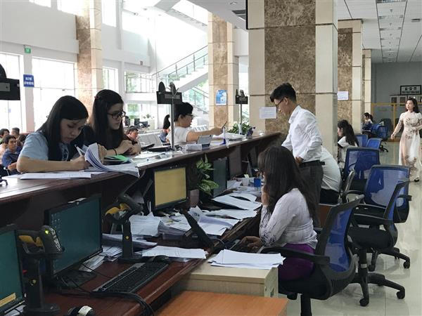 Giao dịch tại Cục Thuế TP.HCM. (Nguồn ảnh: Báo Hải quan)