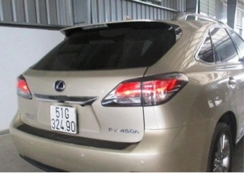 Xe Lexus RX 450h bị phát hiện dùng giấy tờ giả. Ảnh Cục Đăng kiểm Việt Nam.