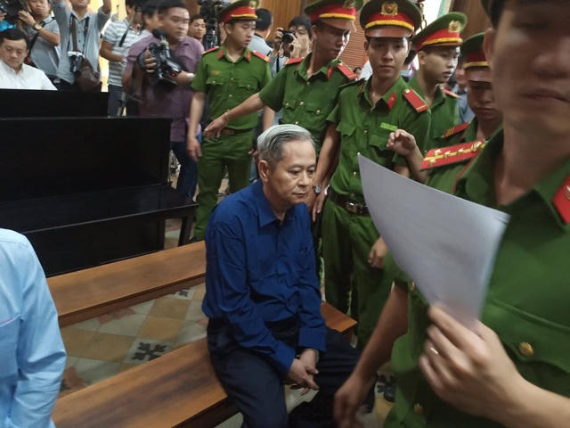 Bị cáo Nguyễn Hữu Tín.