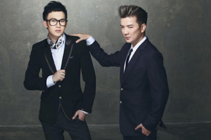Hoàng tử mắt hí - Dương Triệu Vũ là khách mời trong Liveshow của Đàm Vĩnh Hưng.
