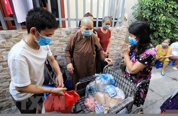 Nhung tam long hao tam danh cho nguoi dan 'xom chay than' mua dich hinh anh 6