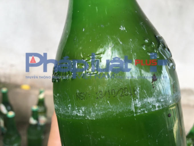 Ngày sản xuất của những chai bia này mới chỉ rất gần.